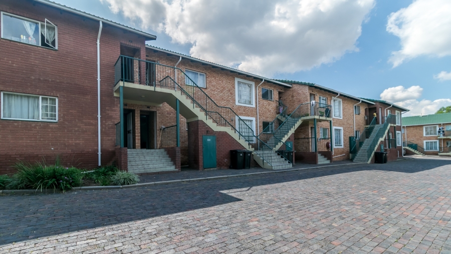 To Let 2 Bedroom Property for Rent in Halfway Gardens Gauteng