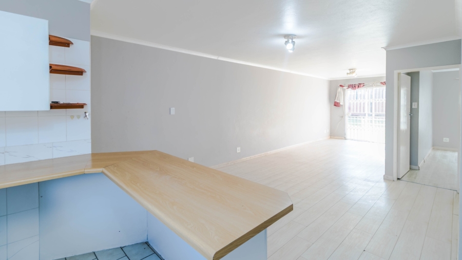 To Let 2 Bedroom Property for Rent in Halfway Gardens Gauteng