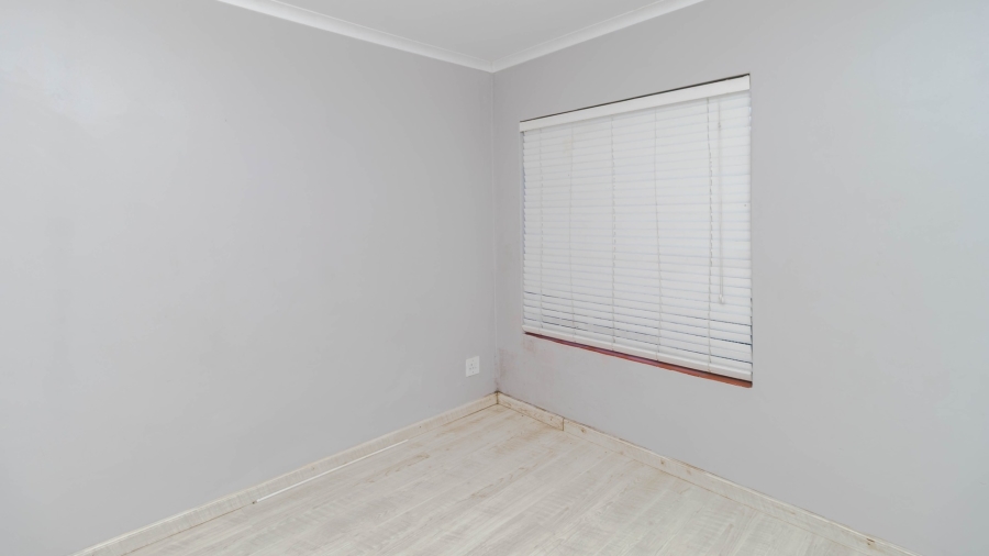 To Let 2 Bedroom Property for Rent in Halfway Gardens Gauteng