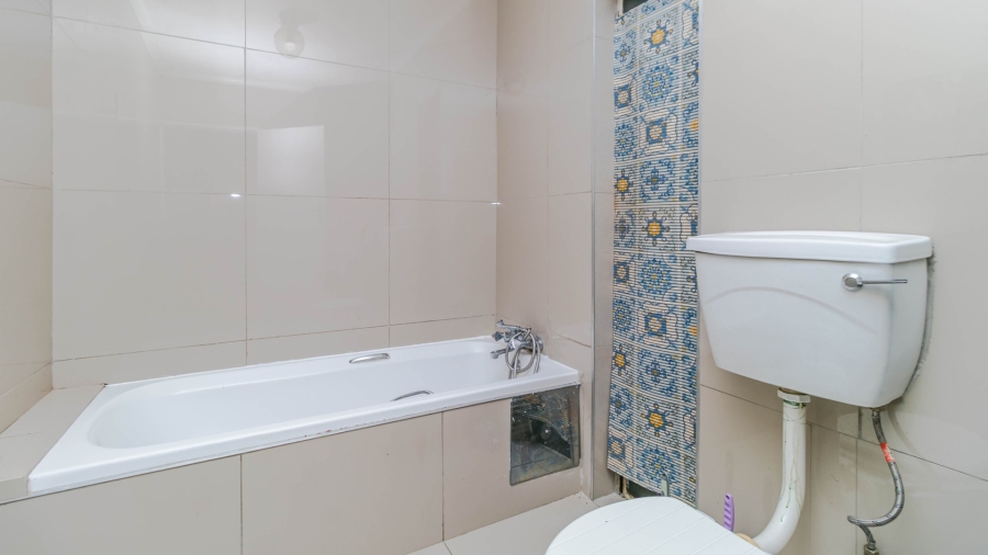 To Let 2 Bedroom Property for Rent in Halfway Gardens Gauteng