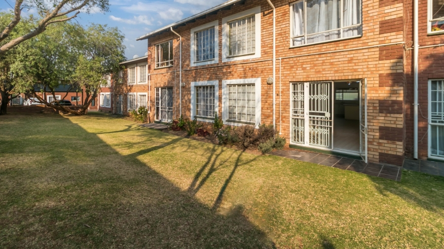 To Let 2 Bedroom Property for Rent in Halfway Gardens Gauteng