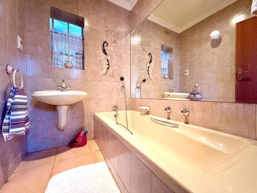 3 Bedroom Property for Sale in Jansenpark Gauteng