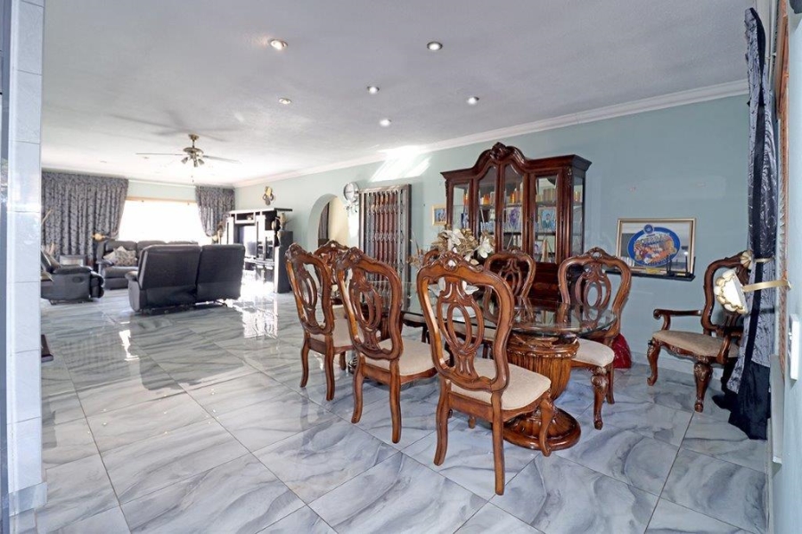3 Bedroom Property for Sale in Marais Steyn Park Gauteng