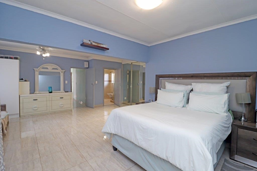 3 Bedroom Property for Sale in Marais Steyn Park Gauteng