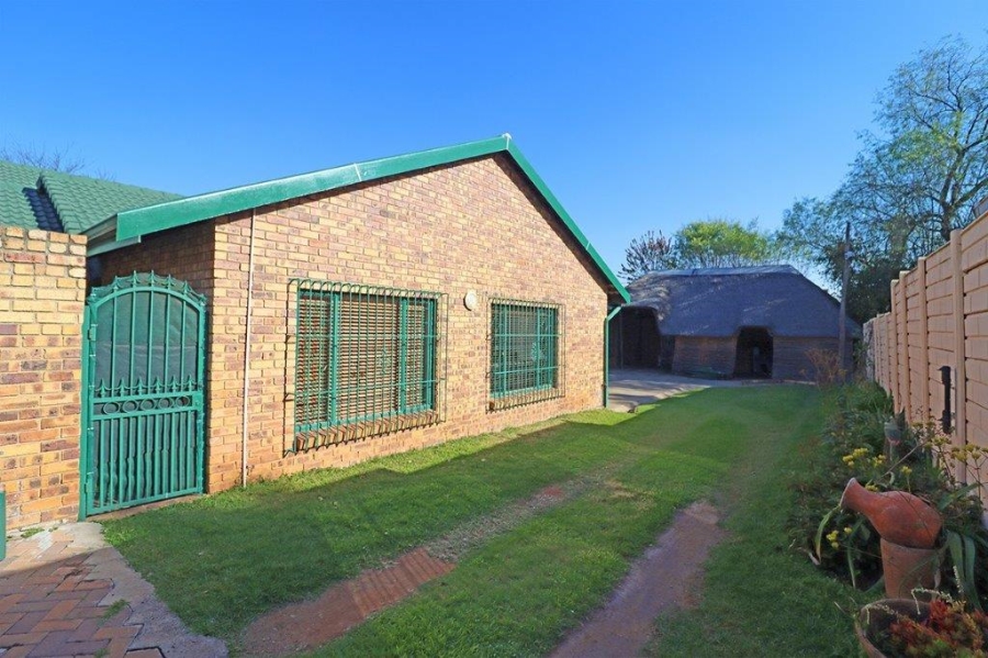 3 Bedroom Property for Sale in Marais Steyn Park Gauteng