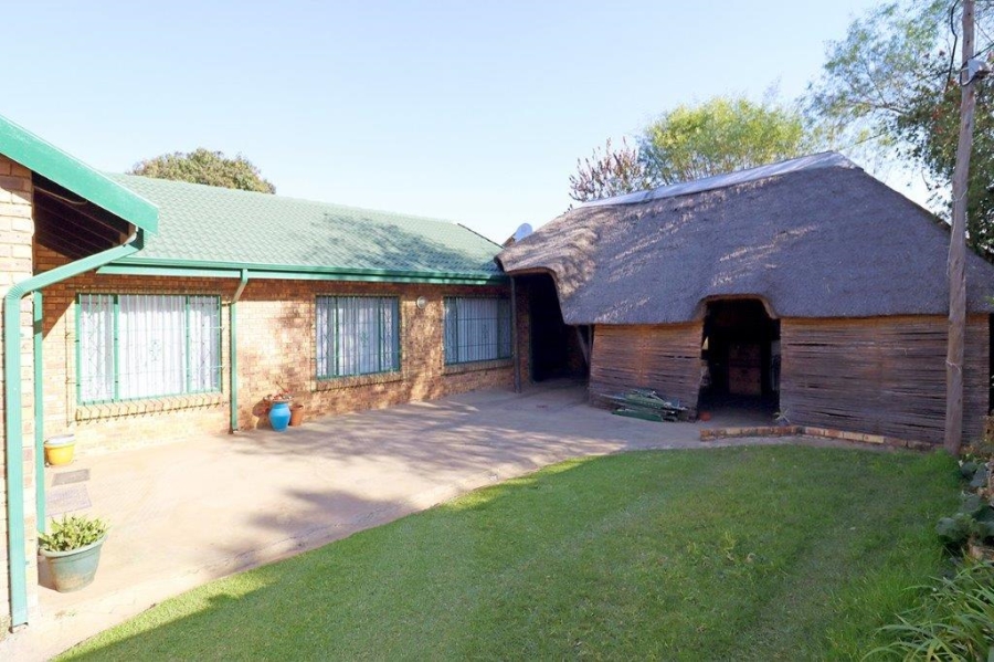 3 Bedroom Property for Sale in Marais Steyn Park Gauteng