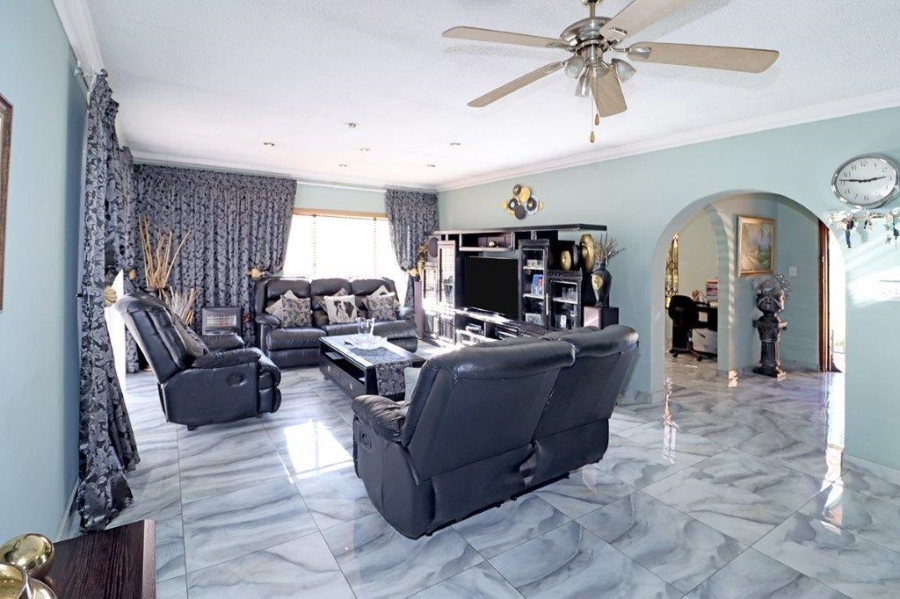 3 Bedroom Property for Sale in Marais Steyn Park Gauteng