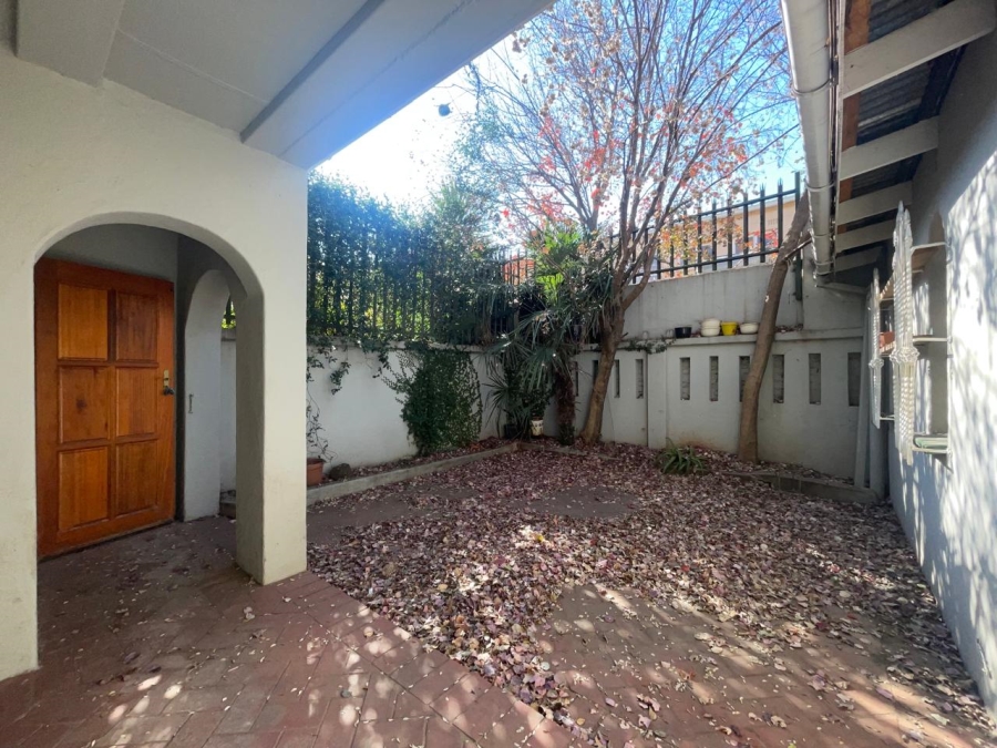2 Bedroom Property for Sale in Fairland Gauteng