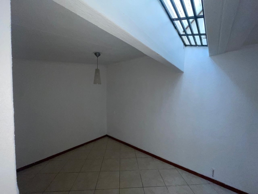 2 Bedroom Property for Sale in Fairland Gauteng