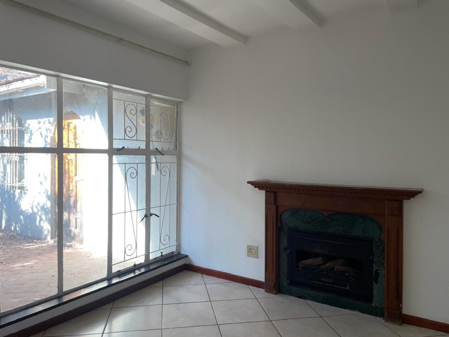 2 Bedroom Property for Sale in Fairland Gauteng