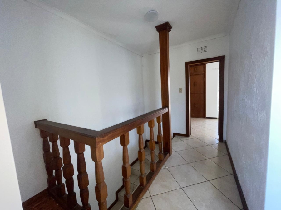 2 Bedroom Property for Sale in Fairland Gauteng