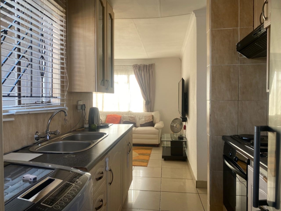 To Let 3 Bedroom Property for Rent in Moroka North Gauteng