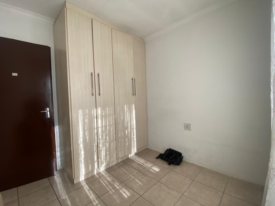 To Let 3 Bedroom Property for Rent in Moroka North Gauteng