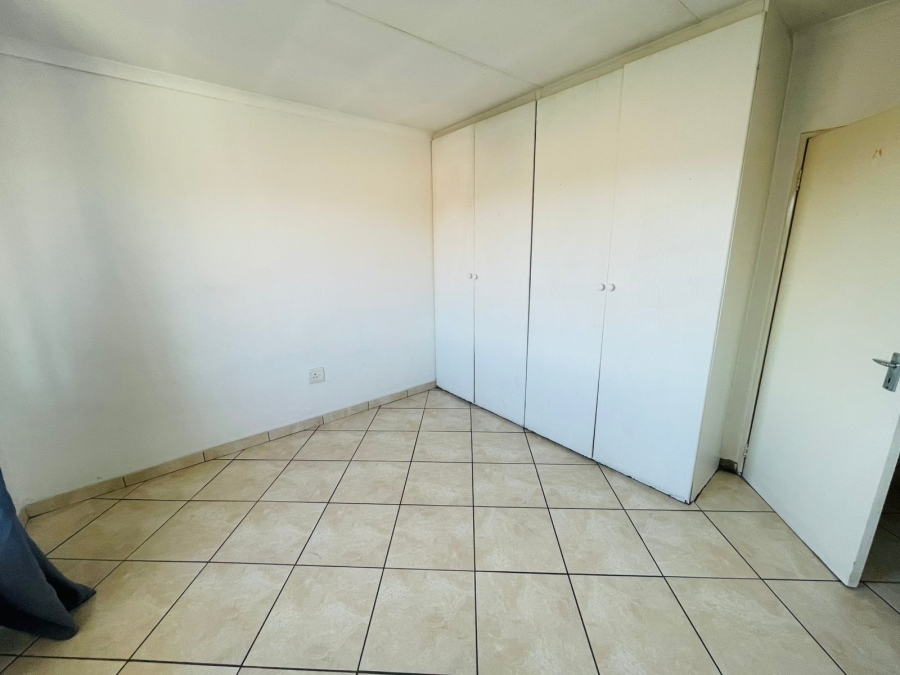To Let 2 Bedroom Property for Rent in Edleen Gauteng