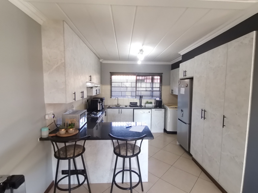 3 Bedroom Property for Sale in Elandshaven Gauteng