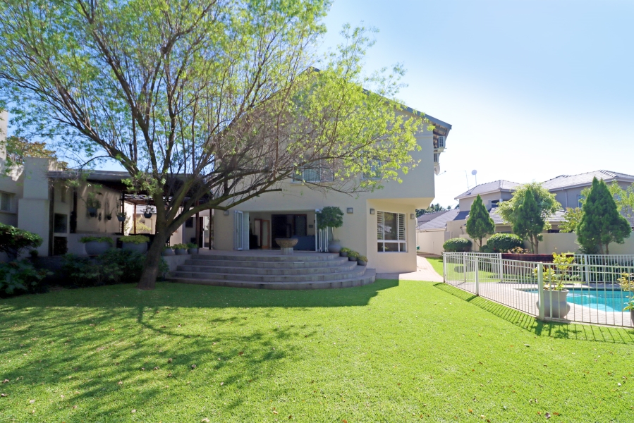 6 Bedroom Property for Sale in Glenhazel Gauteng