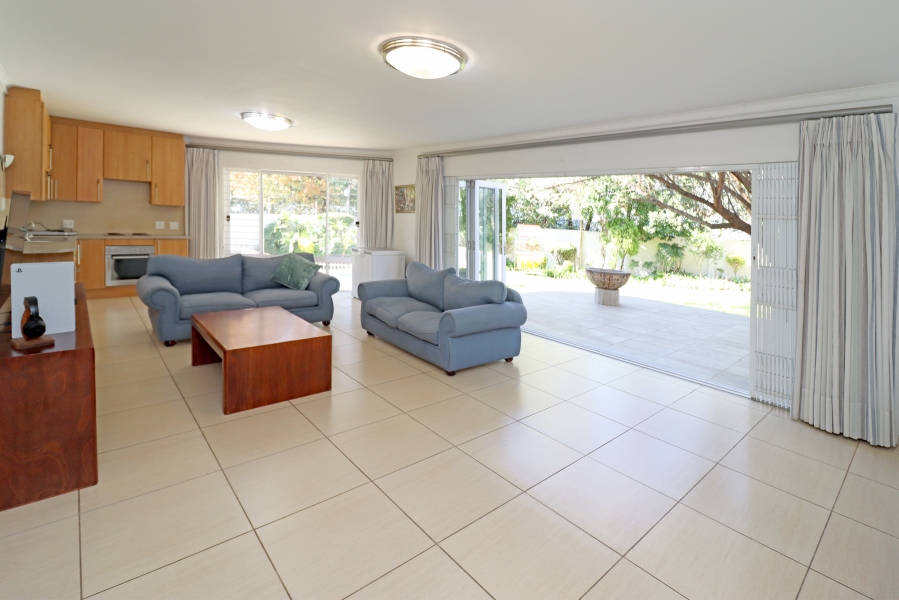 6 Bedroom Property for Sale in Glenhazel Gauteng