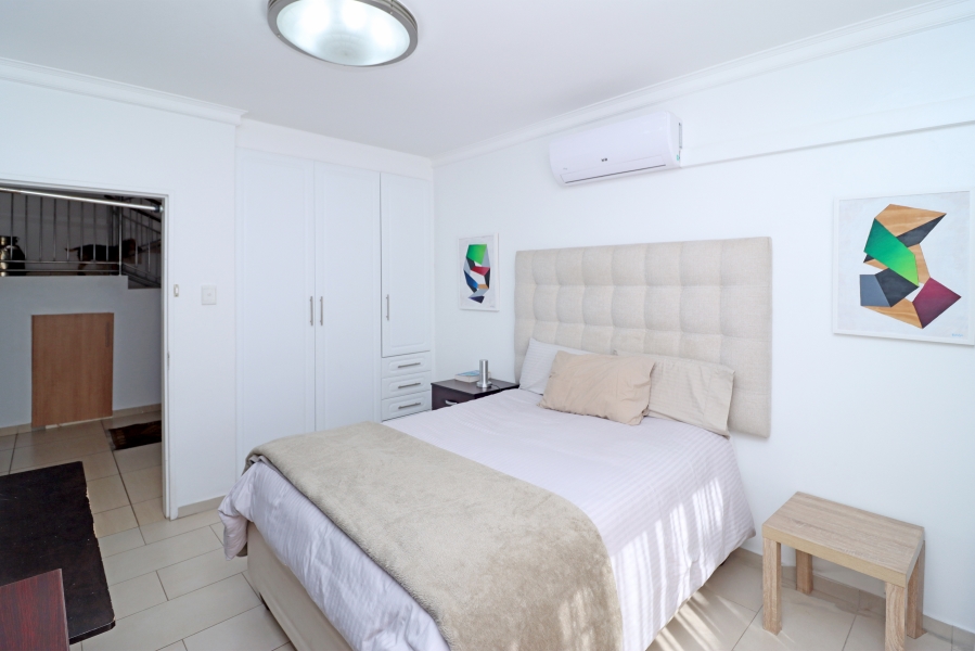 6 Bedroom Property for Sale in Glenhazel Gauteng