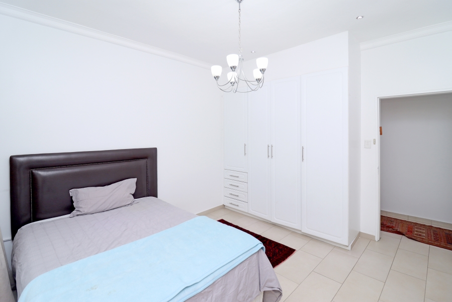 6 Bedroom Property for Sale in Glenhazel Gauteng