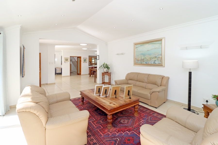 6 Bedroom Property for Sale in Glenhazel Gauteng