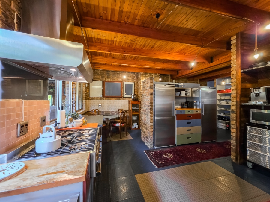 5 Bedroom Property for Sale in Waterkloof Ridge Gauteng
