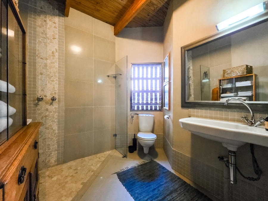 5 Bedroom Property for Sale in Waterkloof Ridge Gauteng