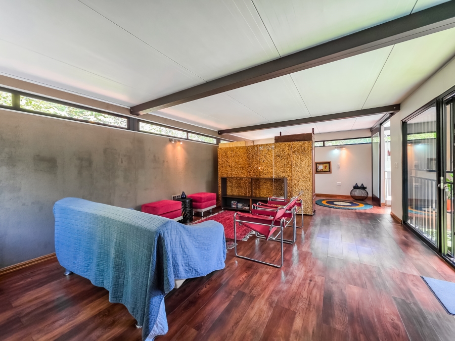 5 Bedroom Property for Sale in Waterkloof Ridge Gauteng