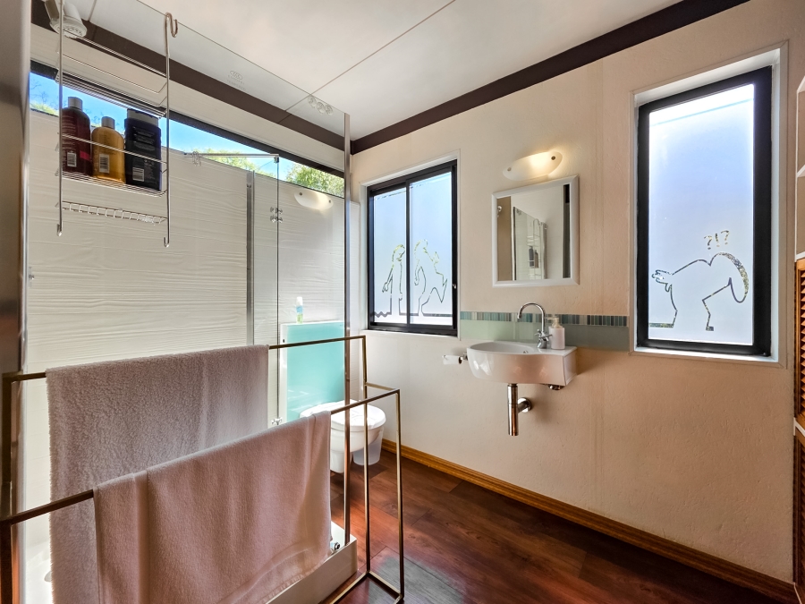 5 Bedroom Property for Sale in Waterkloof Ridge Gauteng