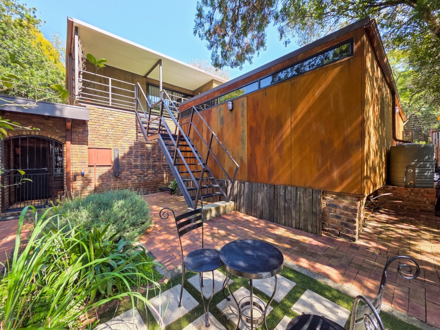 5 Bedroom Property for Sale in Waterkloof Ridge Gauteng