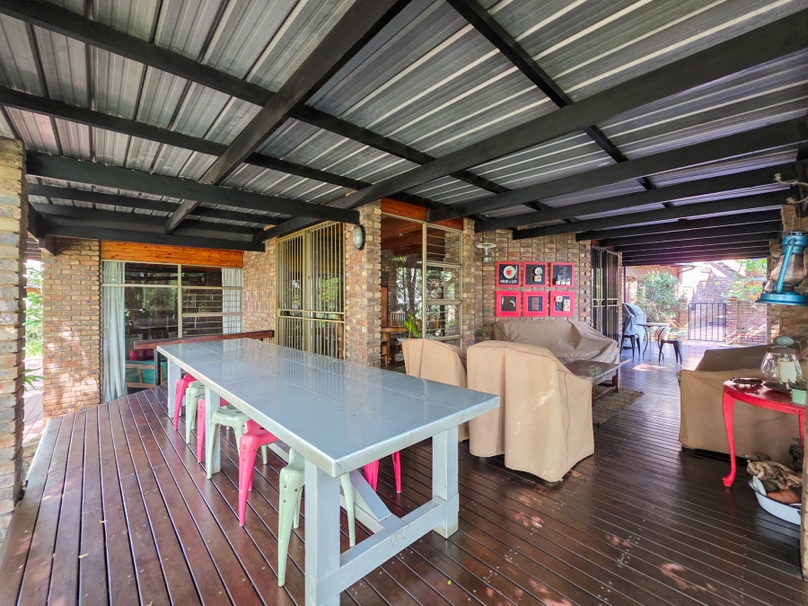5 Bedroom Property for Sale in Waterkloof Ridge Gauteng