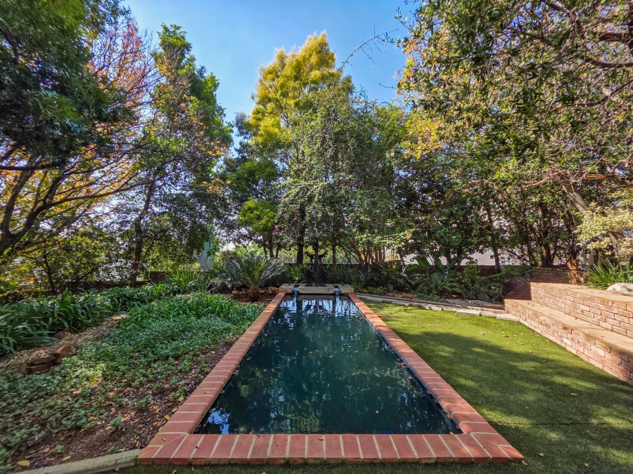 5 Bedroom Property for Sale in Waterkloof Ridge Gauteng