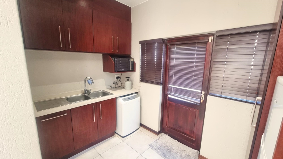 3 Bedroom Property for Sale in Broadacres Gauteng