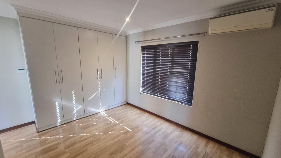 3 Bedroom Property for Sale in Broadacres Gauteng