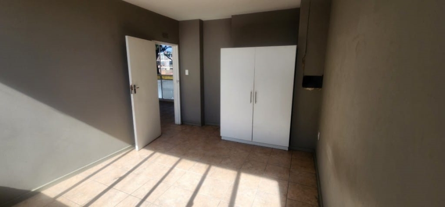 1 Bedroom Property for Sale in Yeoville Gauteng