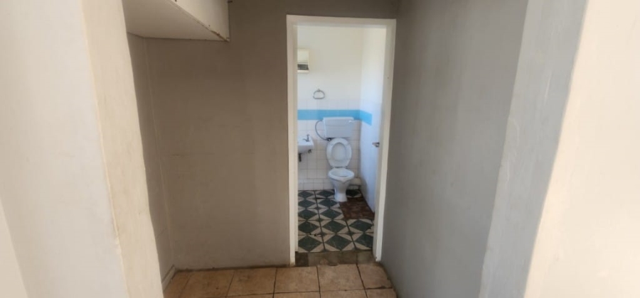 1 Bedroom Property for Sale in Yeoville Gauteng