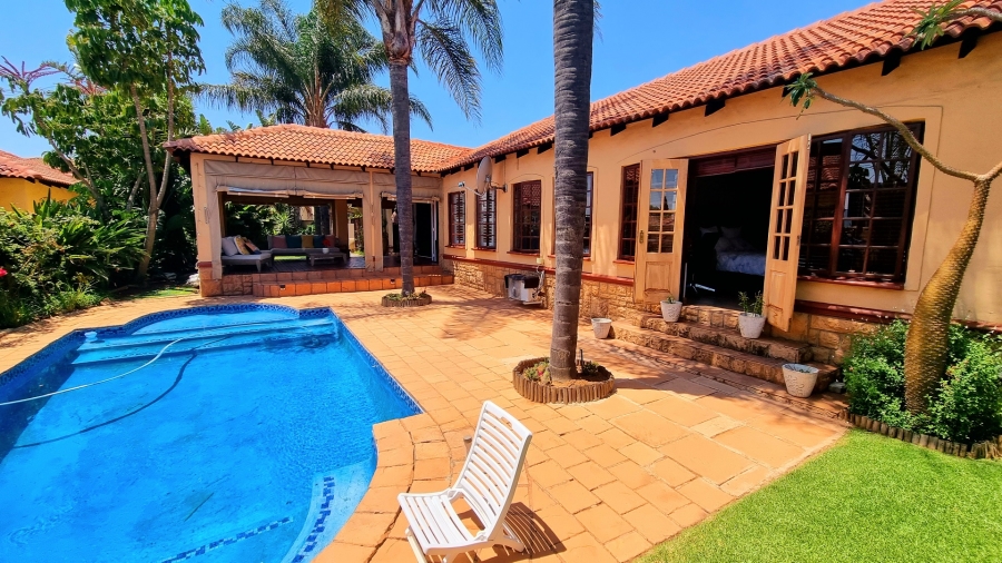 4 Bedroom Property for Sale in Noordwyk Gauteng