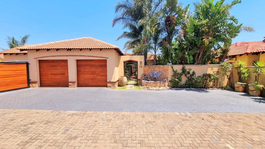 4 Bedroom Property for Sale in Noordwyk Gauteng