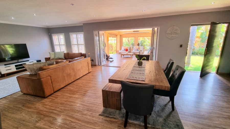 4 Bedroom Property for Sale in Noordwyk Gauteng