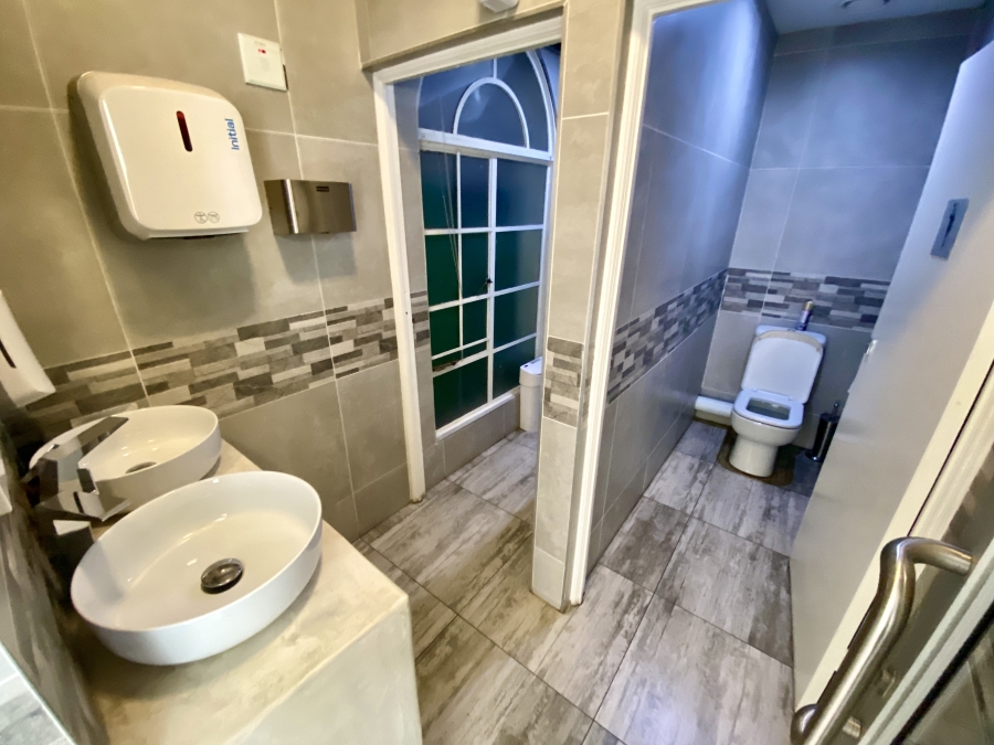 Commercial Property for Sale in Glen Austin Gauteng