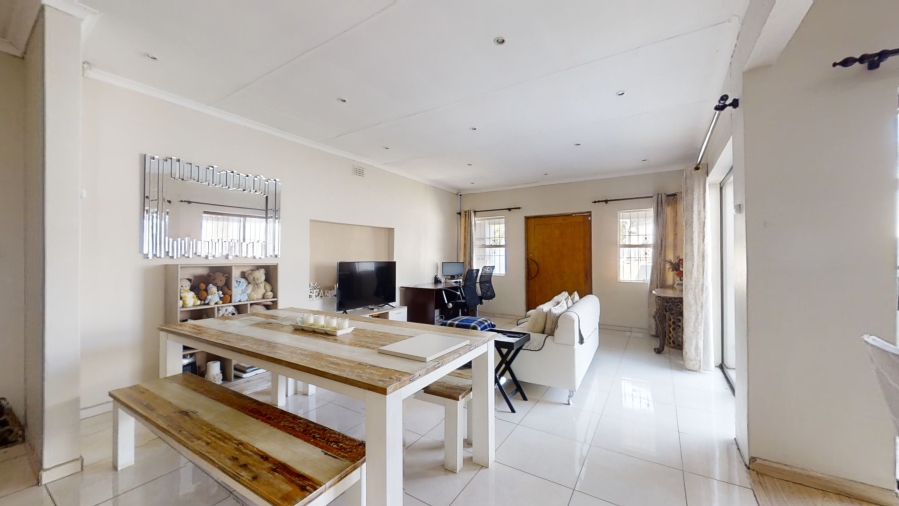 3 Bedroom Property for Sale in Mackenzie Park Gauteng