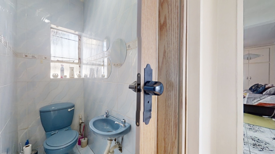 3 Bedroom Property for Sale in Mackenzie Park Gauteng