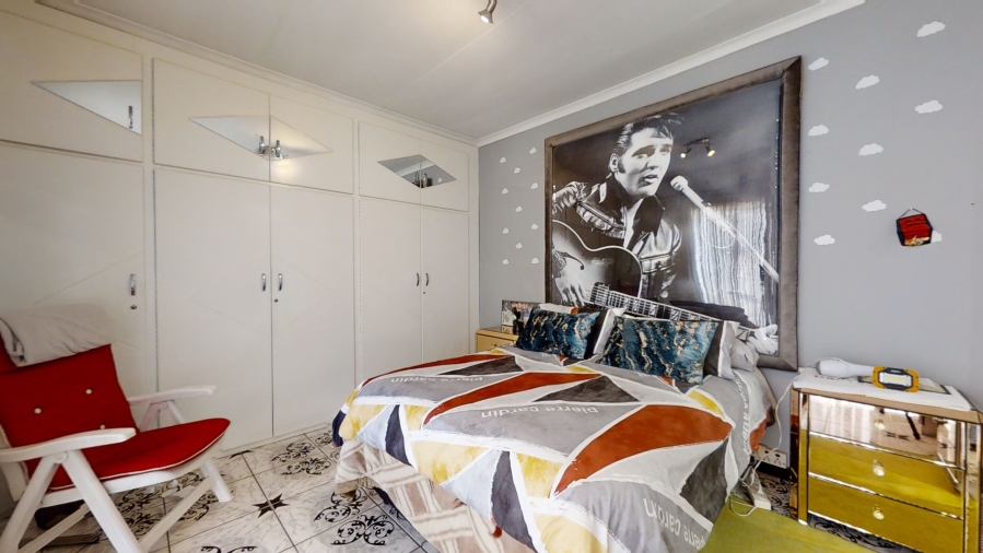 3 Bedroom Property for Sale in Mackenzie Park Gauteng