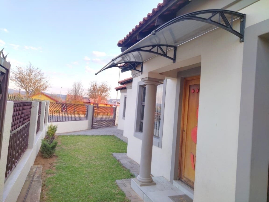 To Let 3 Bedroom Property for Rent in Elandspoort Gauteng