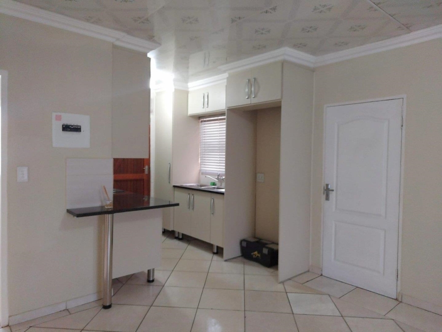 To Let 3 Bedroom Property for Rent in Elandspoort Gauteng