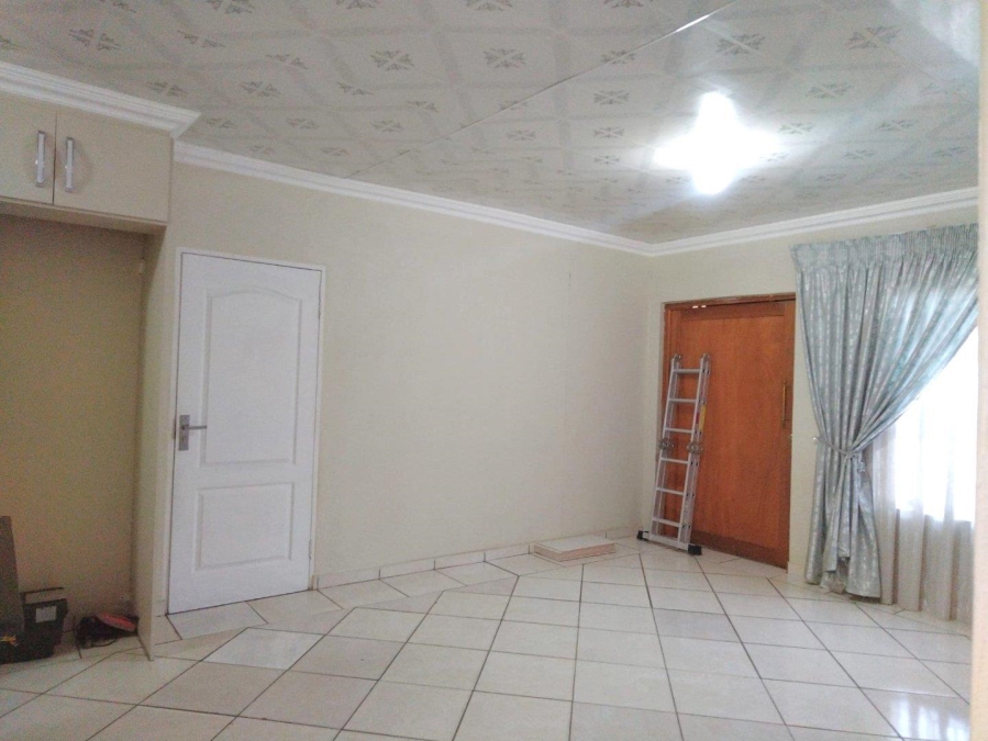 To Let 3 Bedroom Property for Rent in Elandspoort Gauteng