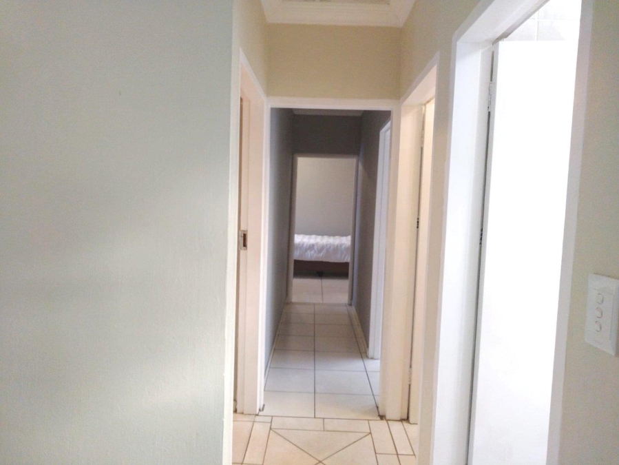 To Let 3 Bedroom Property for Rent in Elandspoort Gauteng