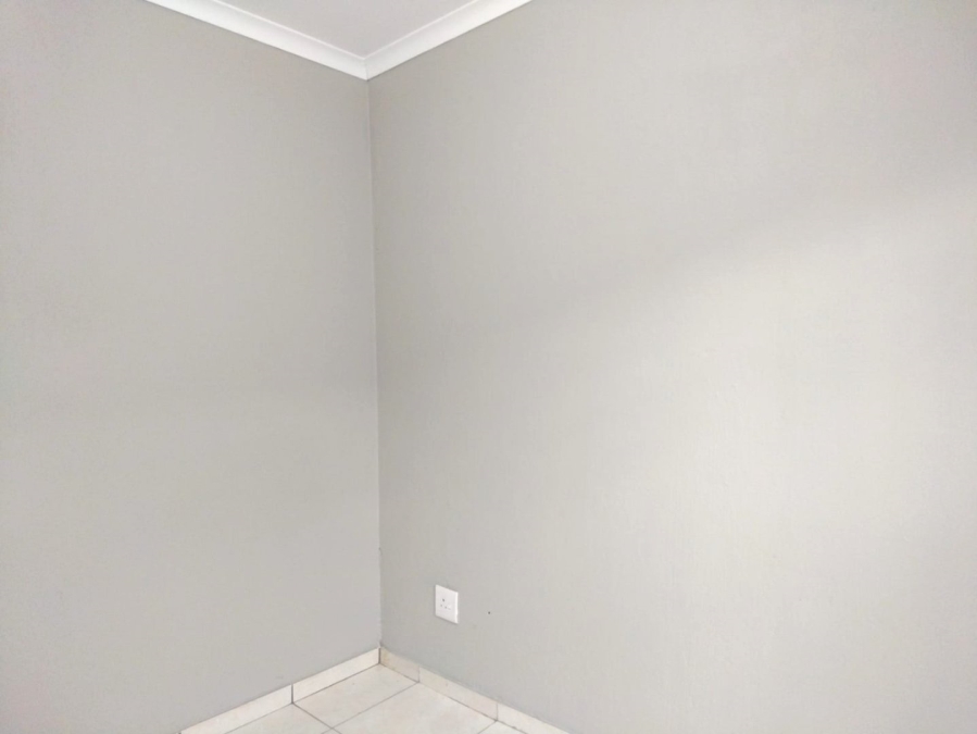 To Let 3 Bedroom Property for Rent in Elandspoort Gauteng