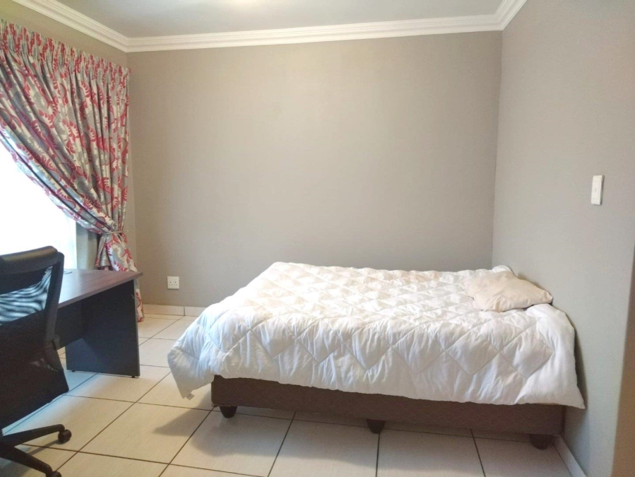 To Let 3 Bedroom Property for Rent in Elandspoort Gauteng