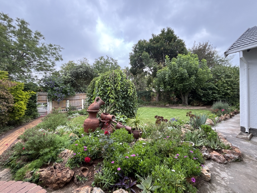 4 Bedroom Property for Sale in Farrarmere Gauteng