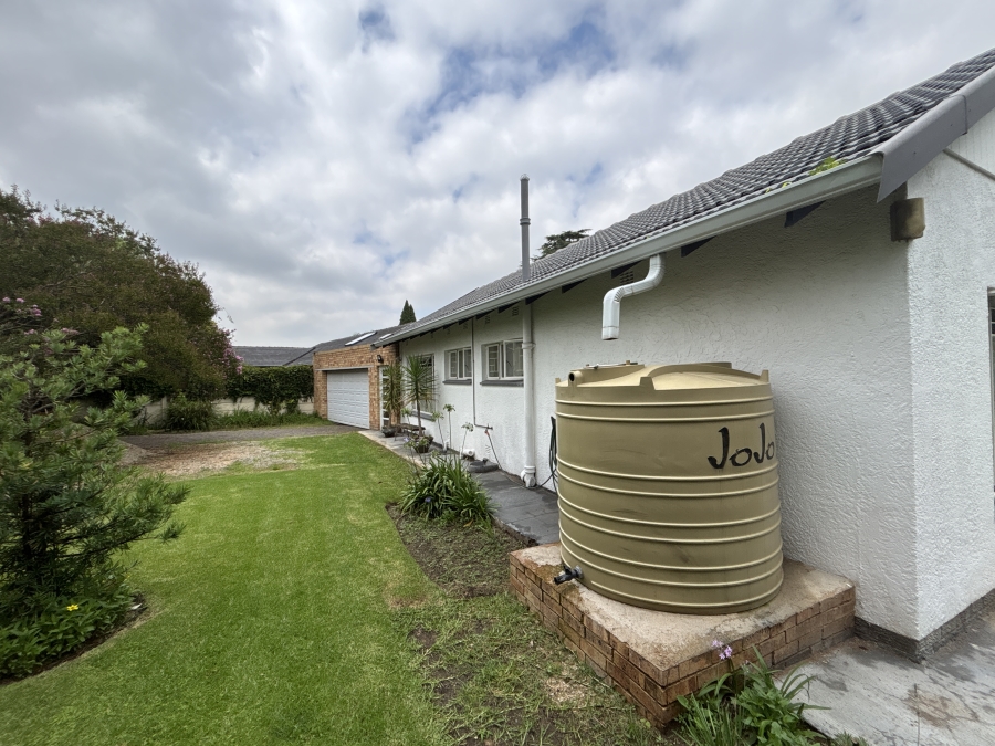 4 Bedroom Property for Sale in Farrarmere Gauteng